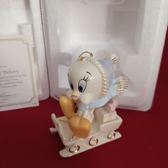 LENOX A Tweety Delivery Looney Tunes Warner Bros. Porcelain Christmas Ornament - Picture 5 of 15
